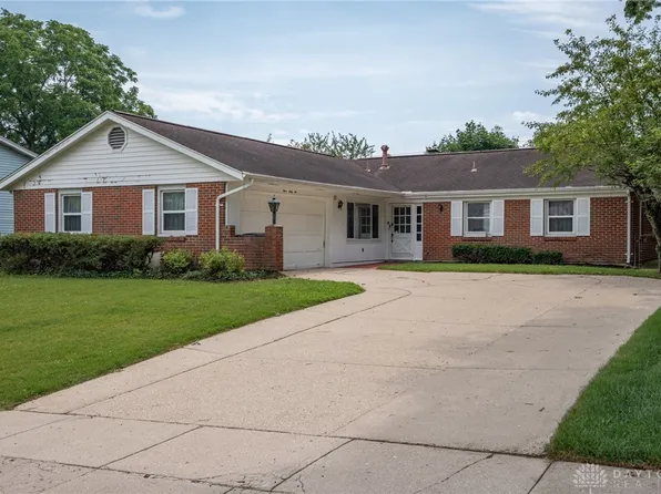 362 Ridgewood Dr, Fairborn, OH 45324