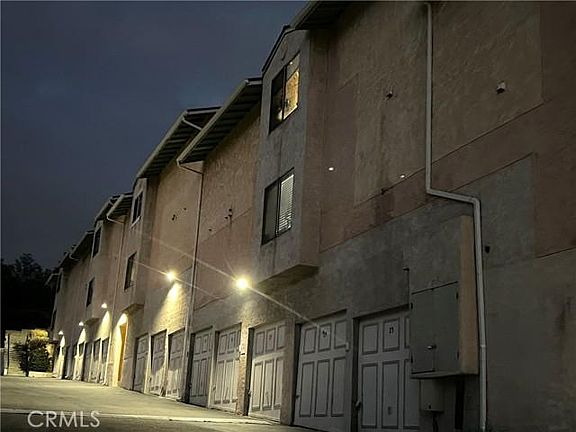 4th image of 552 Canyon Dr Unit 33