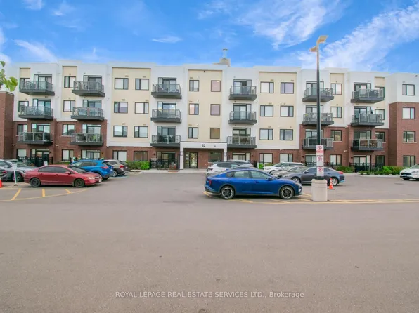 62 Sky Harbour Dr #113, Brampton, ON L6Y 6J2
