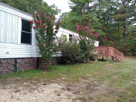 5th image of 30 Laurel Dr