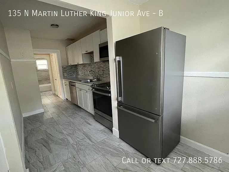 135 N Martin Luther King Junior Ave #B — Photo 4
