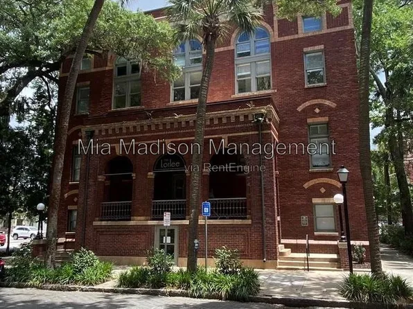 328 Barnard St, Savannah, GA