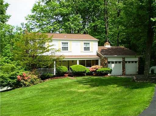 2nd image of 208 Timberyoke Dr
