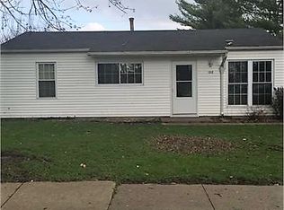 1212 Centennial Dr, Champaign, IL