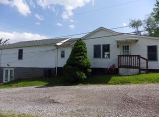 171 Montgomery Rd, Staunton, VA 24401