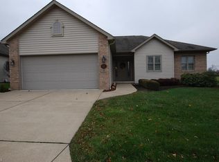 115 Stonehaven Dr, Columbiana, OH 44408