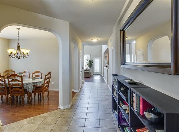 4th image of 5116 Welara Dr