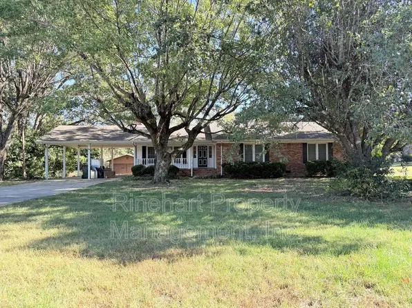 274 Twin Lakes Rd, Rock Hill, SC 29732