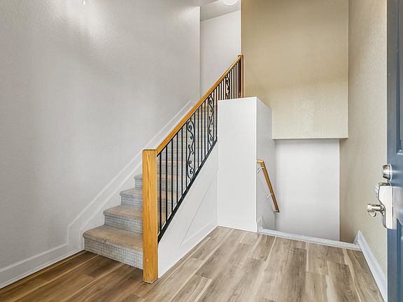 4th image of 651 Shores Blvd