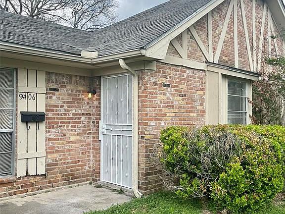 3rd image of 9406 Tooley Dr
