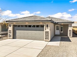 1943 W Robson Cir, Bullhead City, AZ 86442