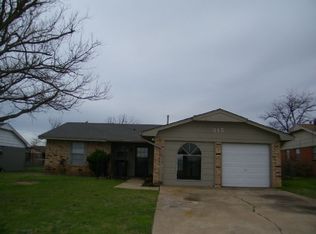 315 SW 71st St, Lawton, OK 73505
