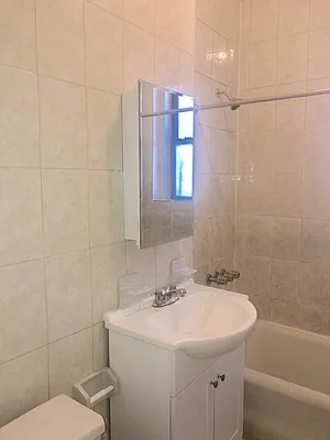 Rented by New York Residence | media 26