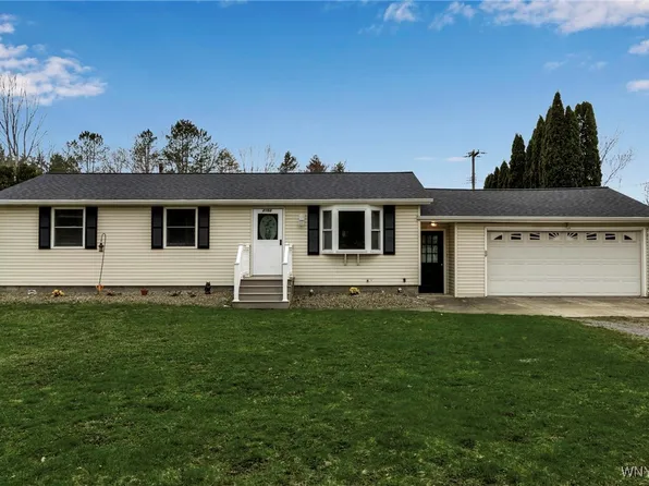 2152 Williston Hts, Marilla, NY 14102