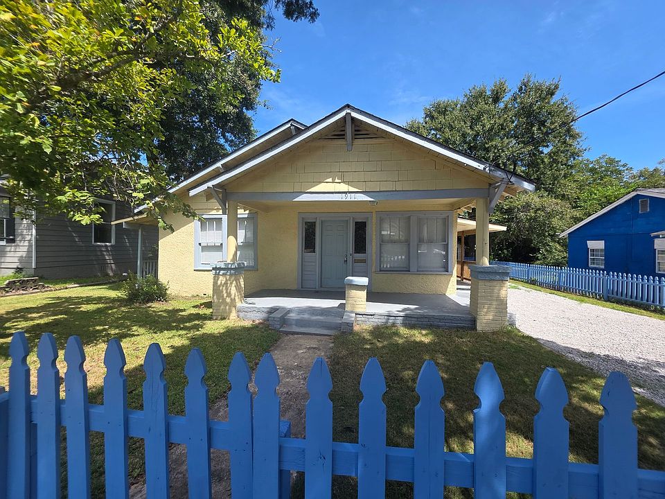 1st image of 1911 Watkins St
