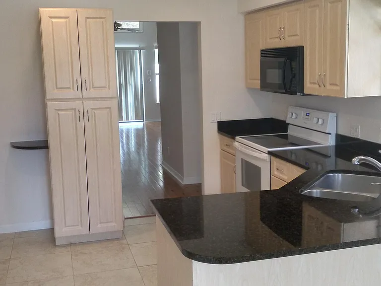 1382 NW 13th Ct — Photo 2