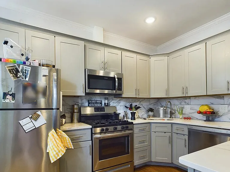54 Crescent Ave #1 — Photo 2