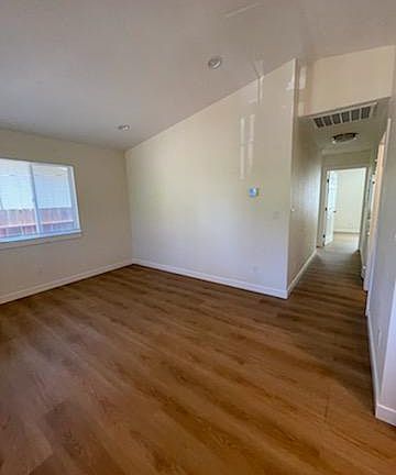 3rd image of 948 Carrot Ln