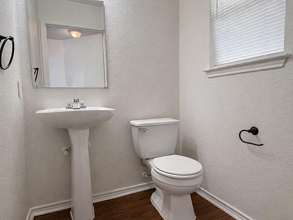 5th image of 17741 Golden Valley Dr