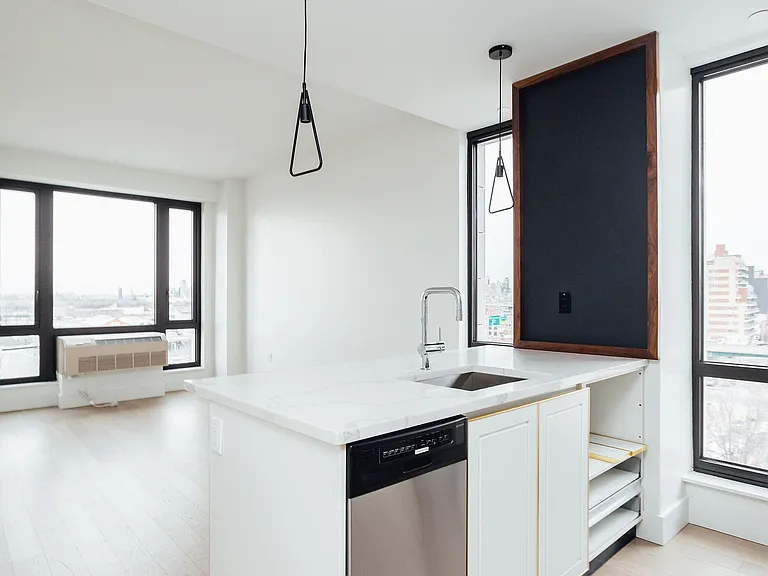 635 5th Ave #1206 — Photo 4