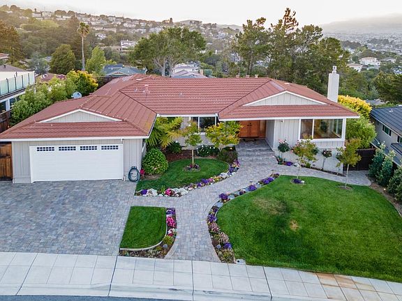 2nd image of 1270 Manzanita Dr