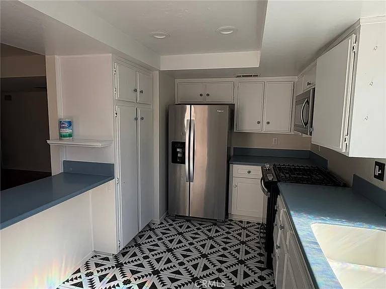 1585 Christopher Ln — Photo 7