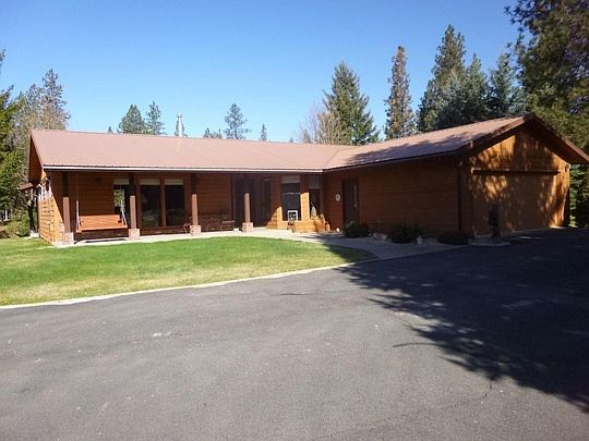 2nd image of 160 Richmond Ln