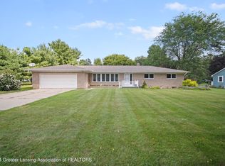 855 S Lansing St, Mason, MI 48854