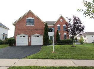 14128 Bear Creek Dr, Boyds, MD 20841