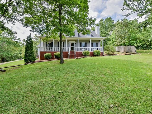 2nd image of 15040 Green Cir
