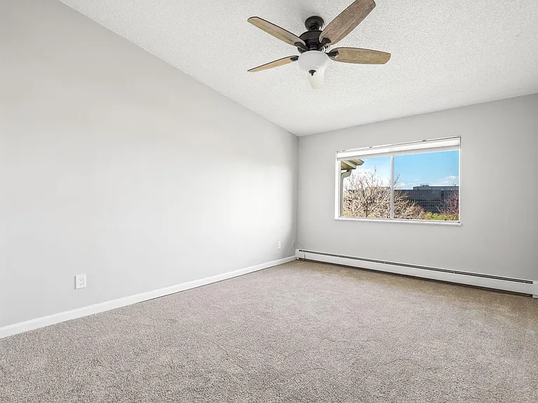 3164 S Wheeling Way — Photo 7