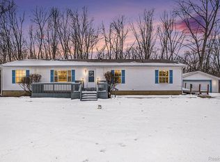 7273 Neff Rd, Mount Morris, MI 48458