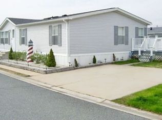 200 Larkspur Ln, Middle River, MD 21220