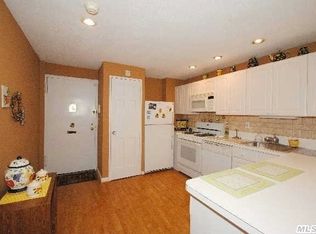 48 Brompton Road #0, Great Neck, NY 11021