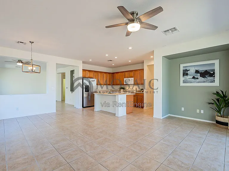 39718 N Rolling Green Way — Photo 7