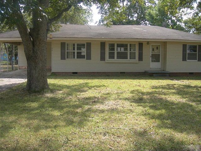 1st image of 612 Shelby Blvd