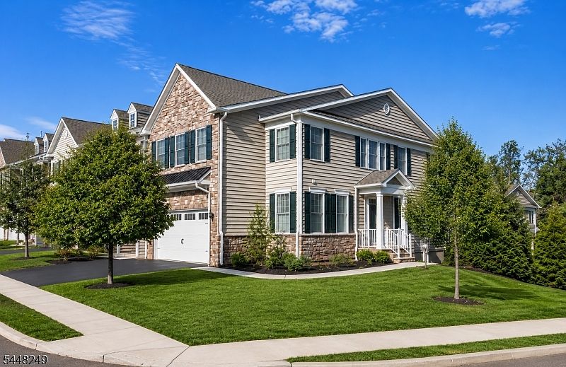1st image of 38 WILSON DRIVE