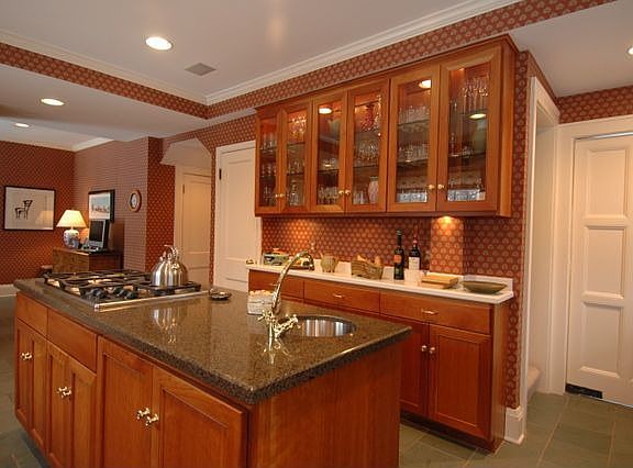 4th image of 4243 Fremont Ave S