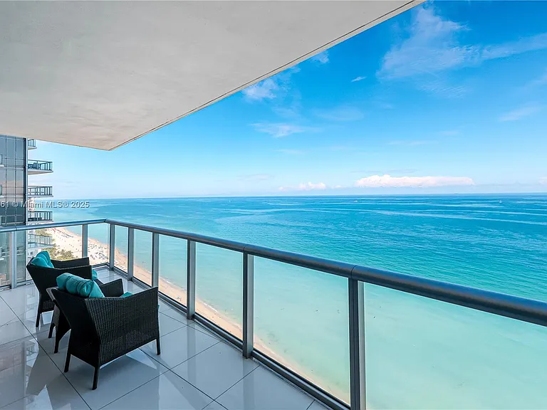 17001 Collins Ave #2508 — Photo 11