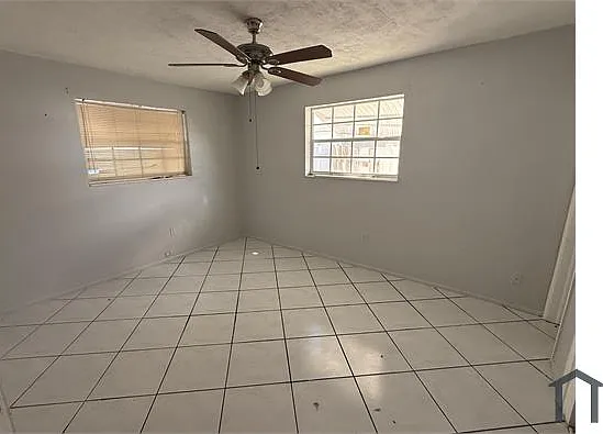8350 NW 26th Pl — Photo 7
