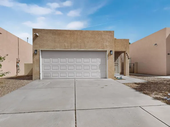 4405 Desert Chicory Ct SE, Rio Rancho, NM 87124