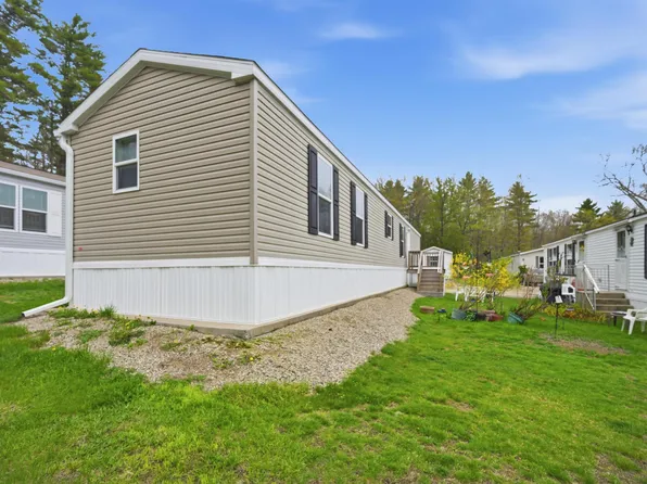 4 Roby Lane, Lee, NH 03861
