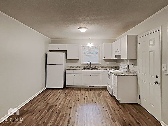 3rd image of 311 E Morrow Ave
