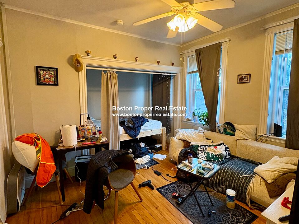 1st image of 211 Park Dr APT 32