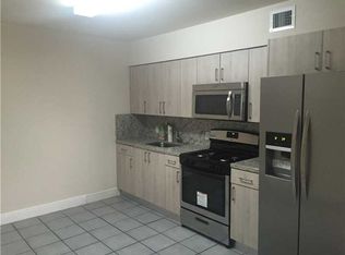 41 W 42nd St, Hialeah, FL 33012