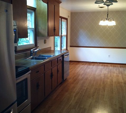 eat in area in kitchen