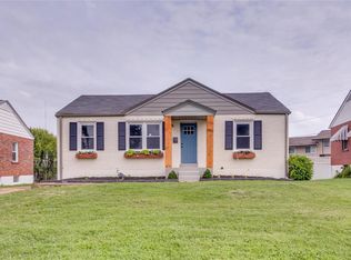 9916 Huntingdon Ln, Saint Louis, MO