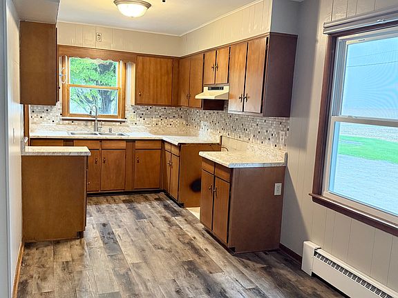 4th image of 25619 Brookville Rd