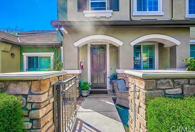 1st image of 15811 McIntosh Ave