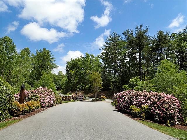 1st image of 104 Gossamer Ct Unit 17